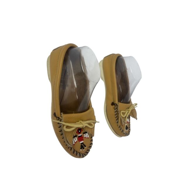 Minnetonka tan leather moccasins with beaded thunderbird design - Picture 3 of 8
